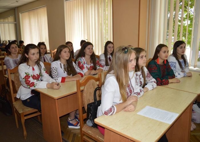 32870243_2131810423503431_3395653817696518144_n