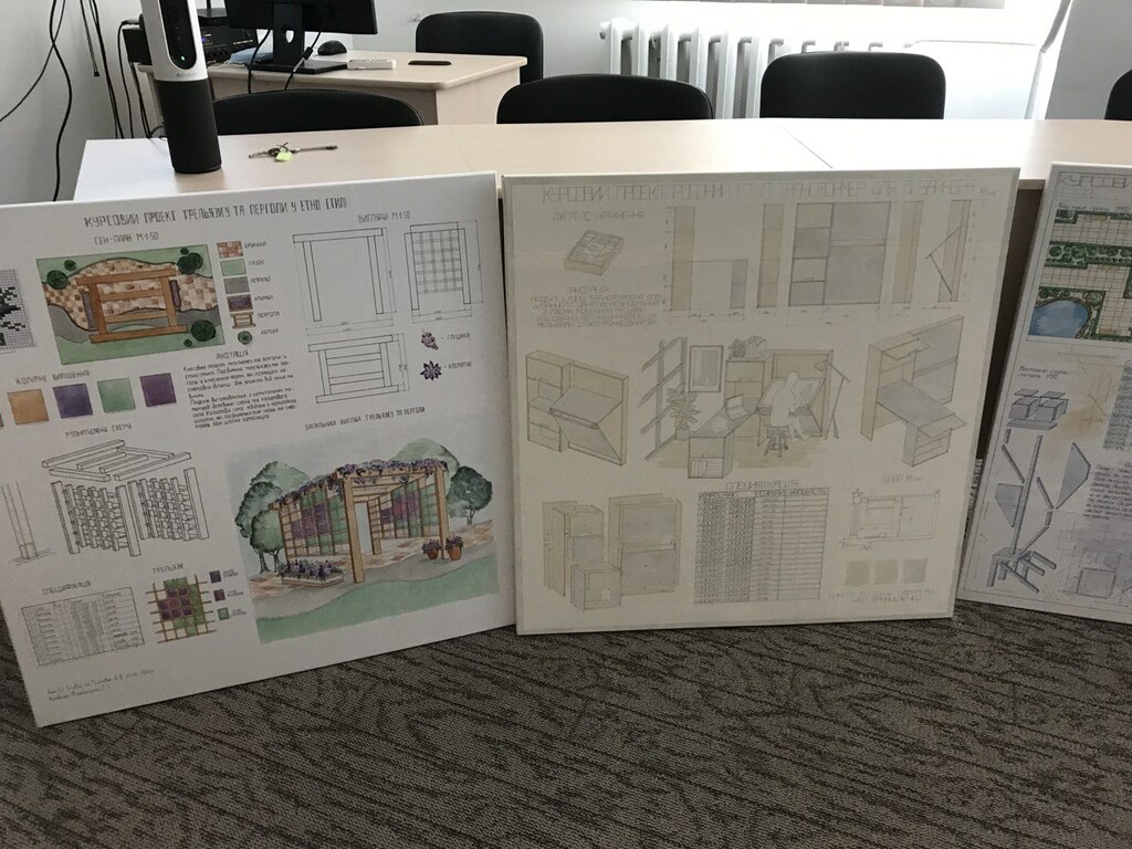 photo5332669160817275940