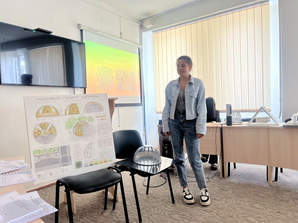 f663cc2d-4f50-4076-8d85-da88b540b87f